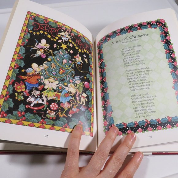 ME Believe Christmas Treasury Hardback Collectible Book (full size) - Picture 14 of 15